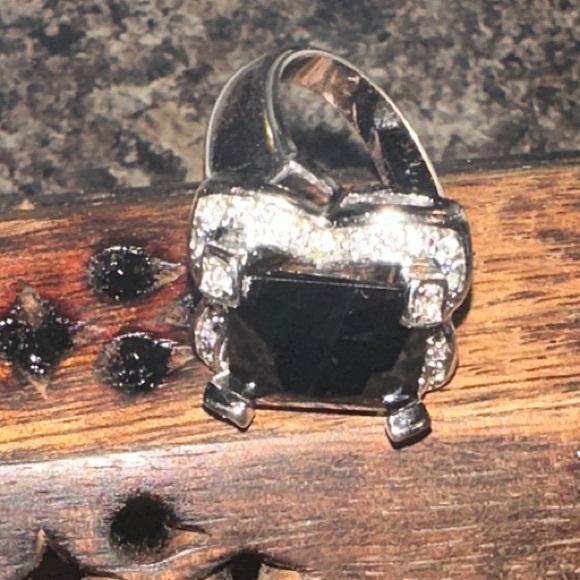 Black And White Gem Silver Ring - Picture 5 of 7